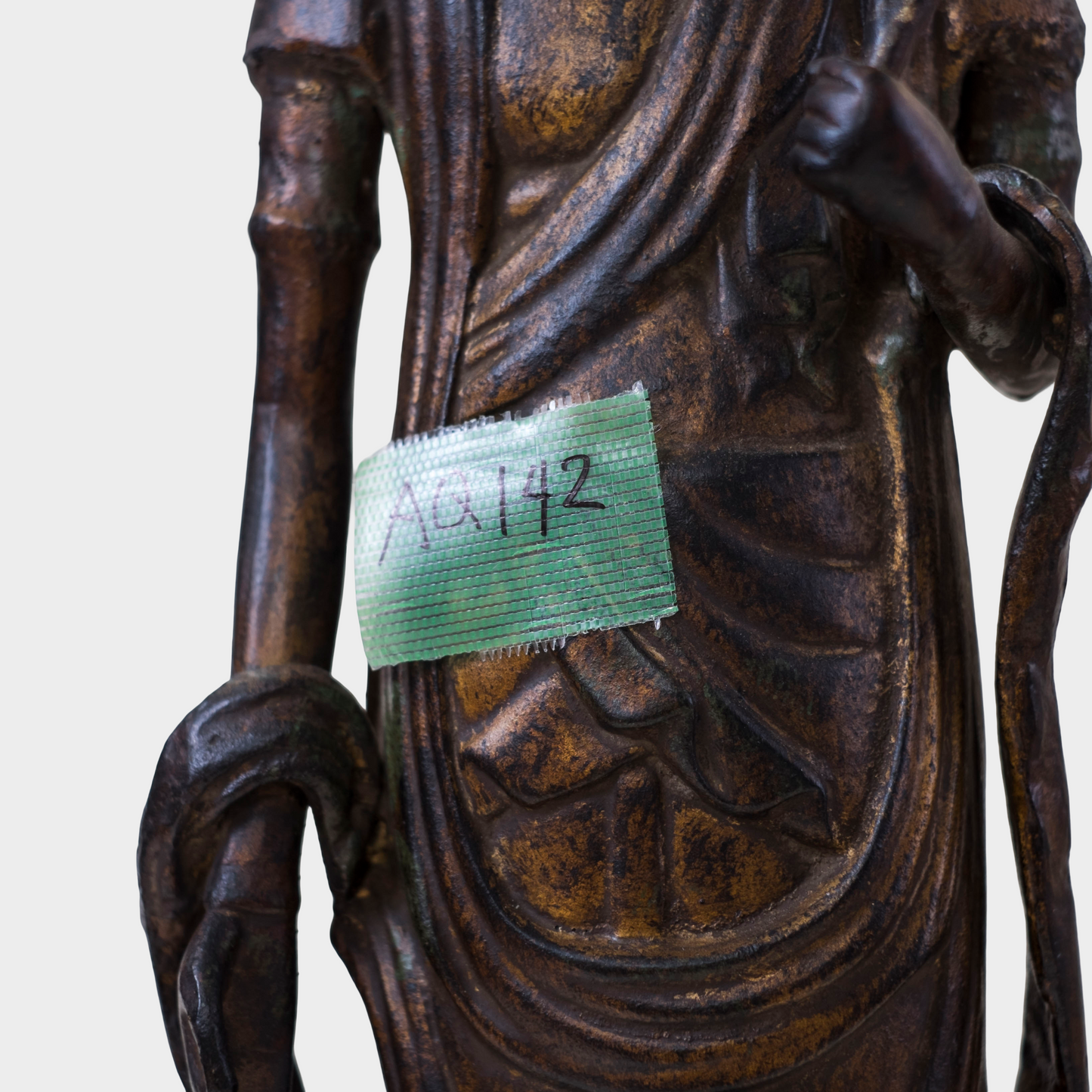 Japanese Bronze Kannon Bodhisattva Statue – Standing Avalokiteshvara with Lotus Bud, Mandorla Halo – Antique Buddhist Art Sculpture