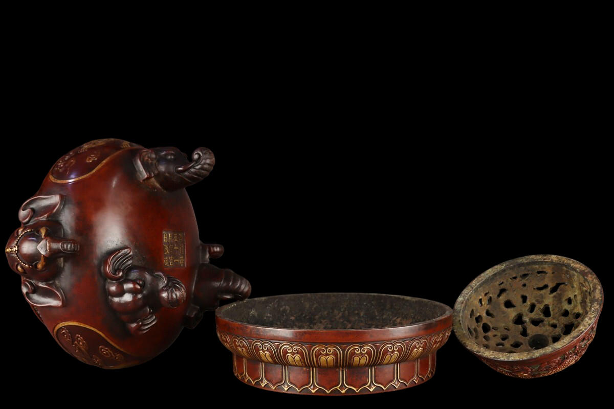 Antique-Style Chinese Gilt-Relief Bronze Tripod Incense Burner with Elephant Handles & Tiger Medallion Lidded Censer 33cm