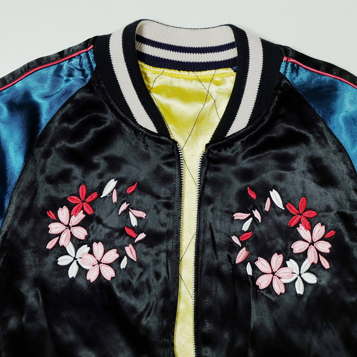 Vintage IOLANI Sukajan Jacket Reversible Sakura Moon Embroidered Japanese Souvenir Bomber Black Blue Yellow