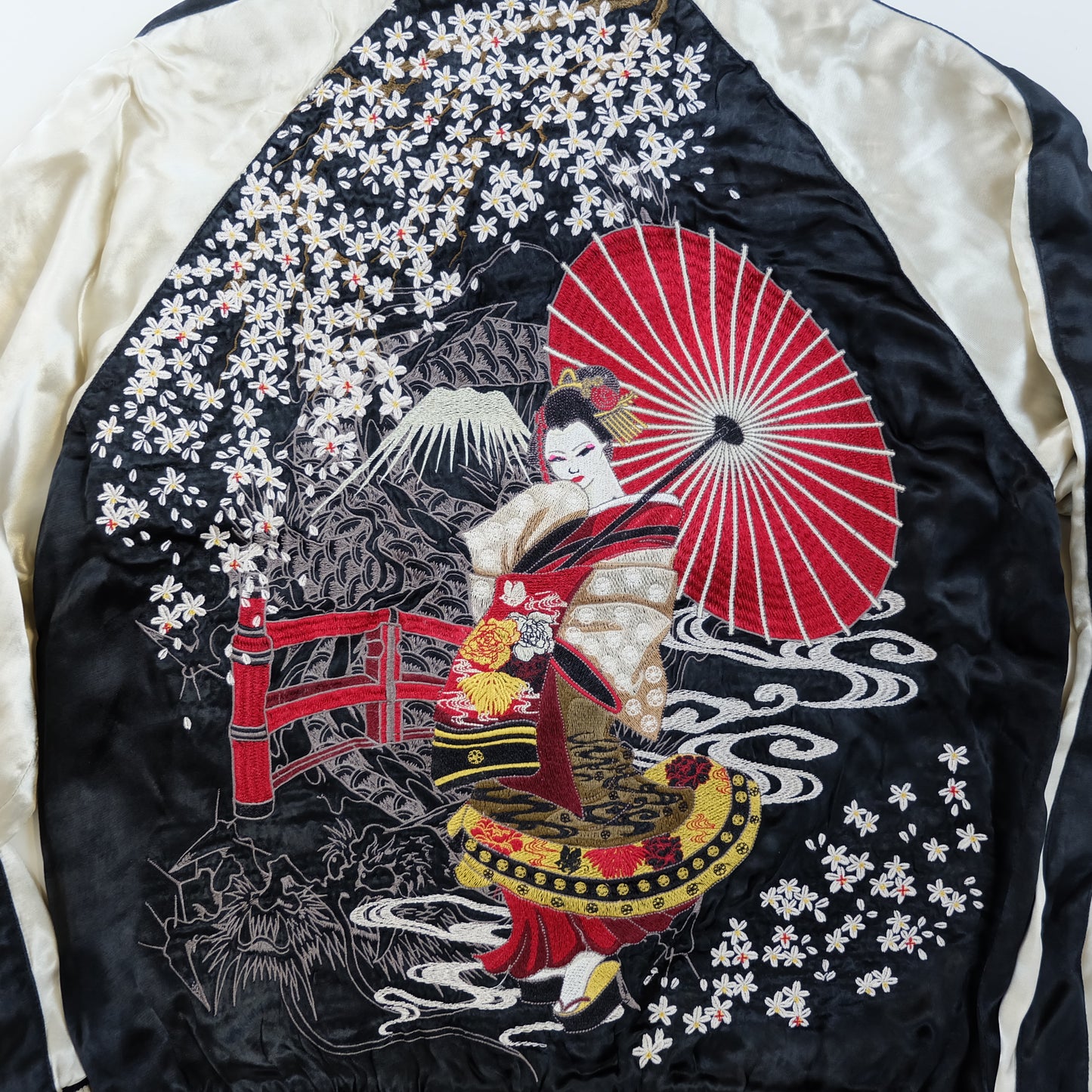 Vintage Japanese Street Wear Fashion Geisha Maiko Oiran Sakura Wagara Kimono Sukajan Bomber Yakuza Gangsta Y2K Souvenir Jacket Wearable Art