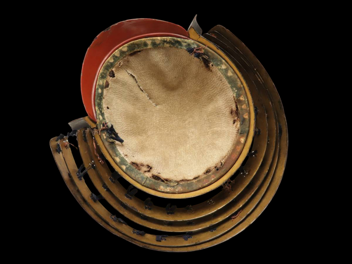 Edo-Period Akoda Suji Kabuto Samurai Helmet — 32-Ken Ribbed Iron Bowl with 4-Plate Shikoro + Maedate
