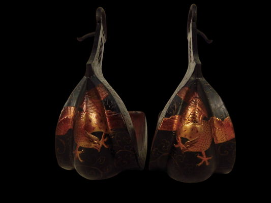 Edo‑Period Lacquered Abumi Stirrup Pair with Hawk Motif — Samurai Horse Gear, Gold Inlay Accents