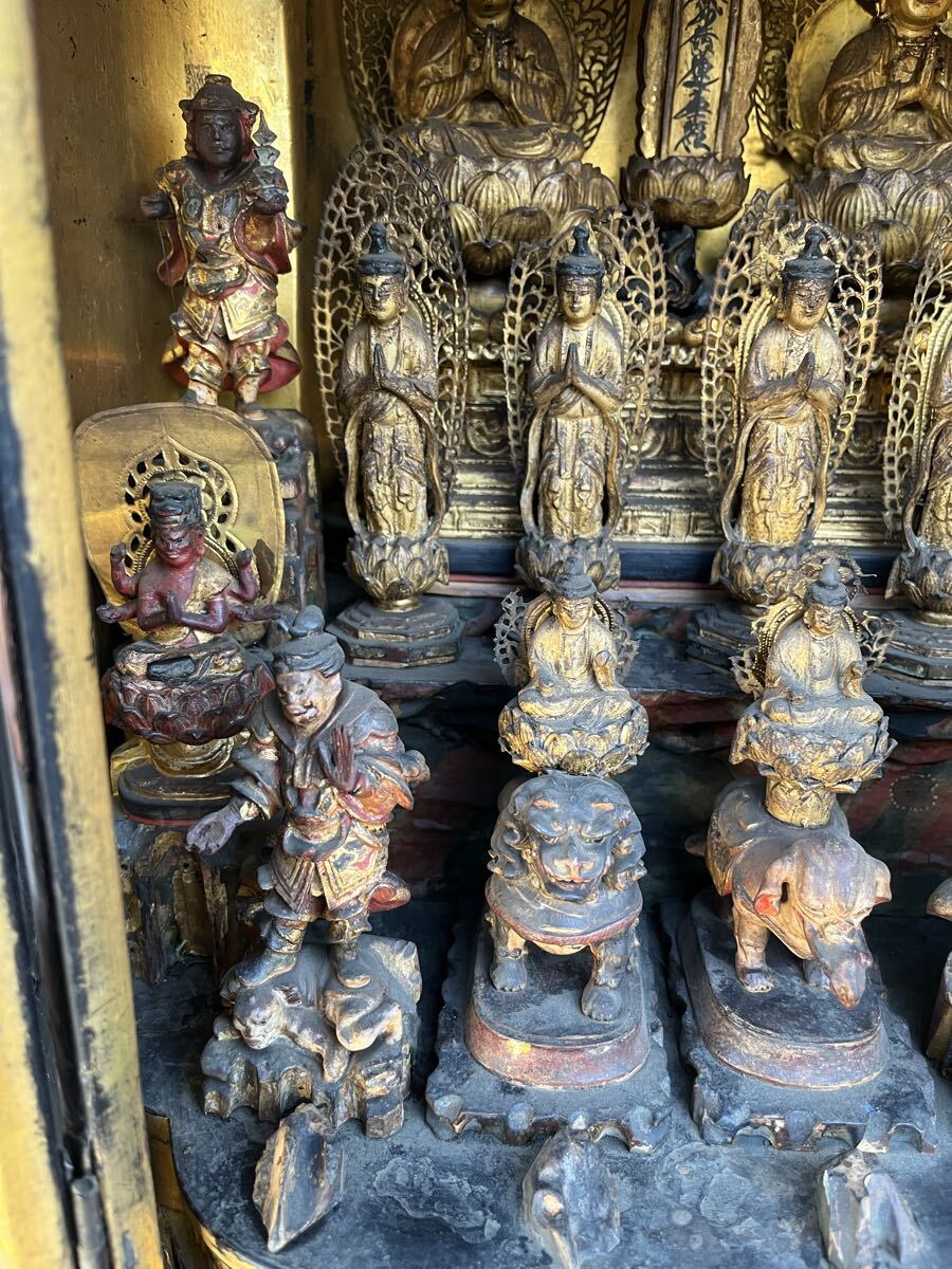 Japanese Sanbo-son (Three Buddhas) Altar Ensemble with Wooden Zushi Shrine, Edo Period Temple Installation (Antique, 100+ Years)