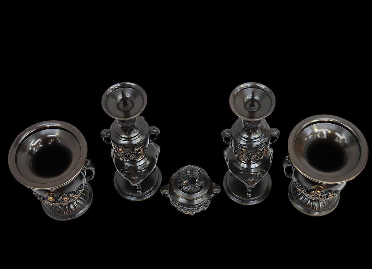 Jōdo Shinshū Gosoku Altar Set — Five‑Piece Ritual Implements — Antique‑Style Blackened Metal with Gold Relief — Japanese Buddhist Temple Furnishings
