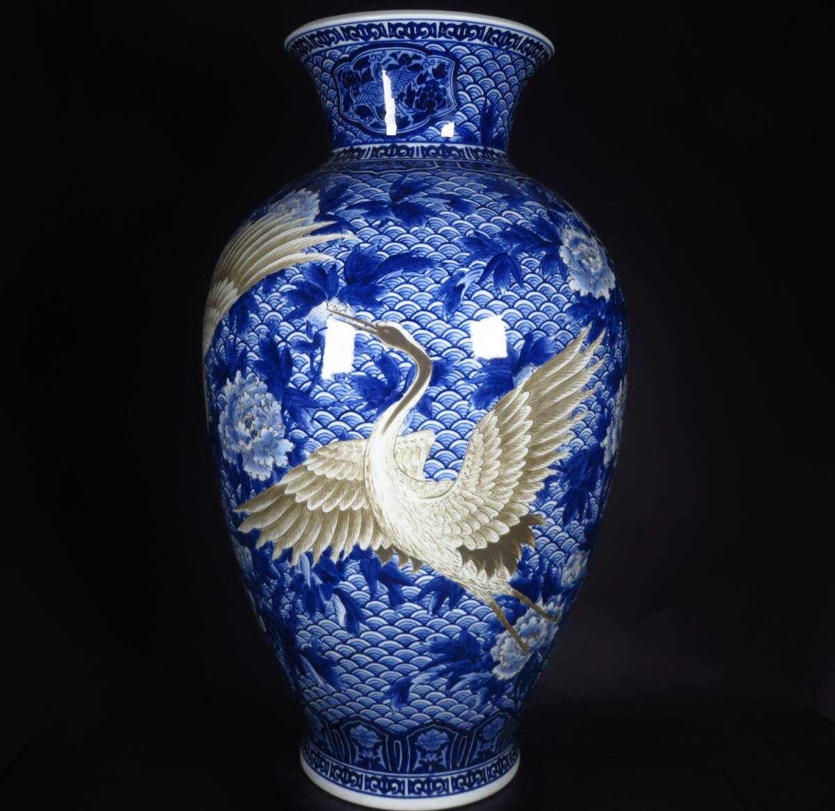 Large Japanese Blue & White Crane Vase — Hand-Painted Porcelain Floor Vessel — Showa-Era Decorative Ceramic