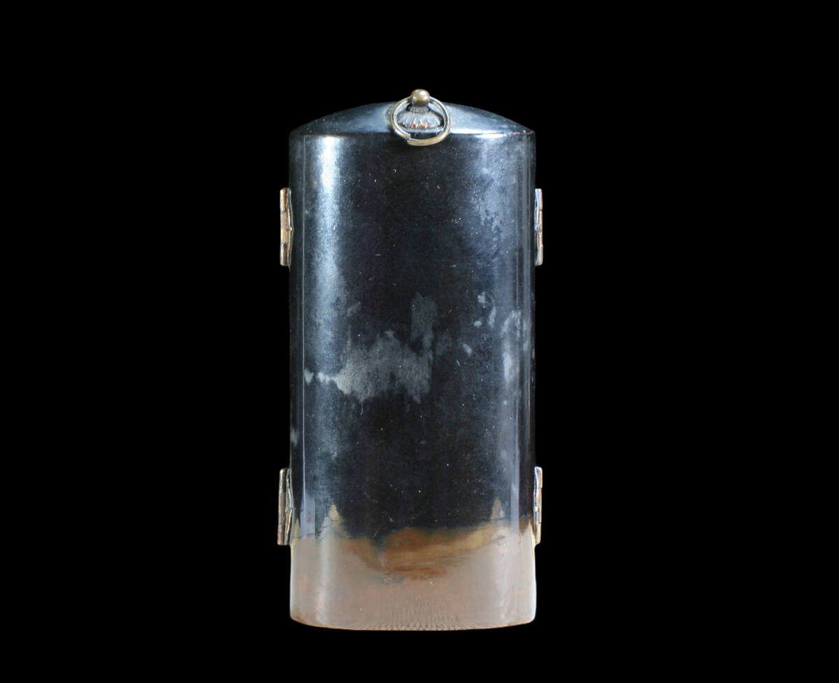 Portable Zushi Shrine with Senju Kannon Bosatsu (Thousand-Armed Avalokiteśvara) — Gilt Interior Personal Devotional Icon, Edo-Period Lineage, Approx. 9.5cm Deity