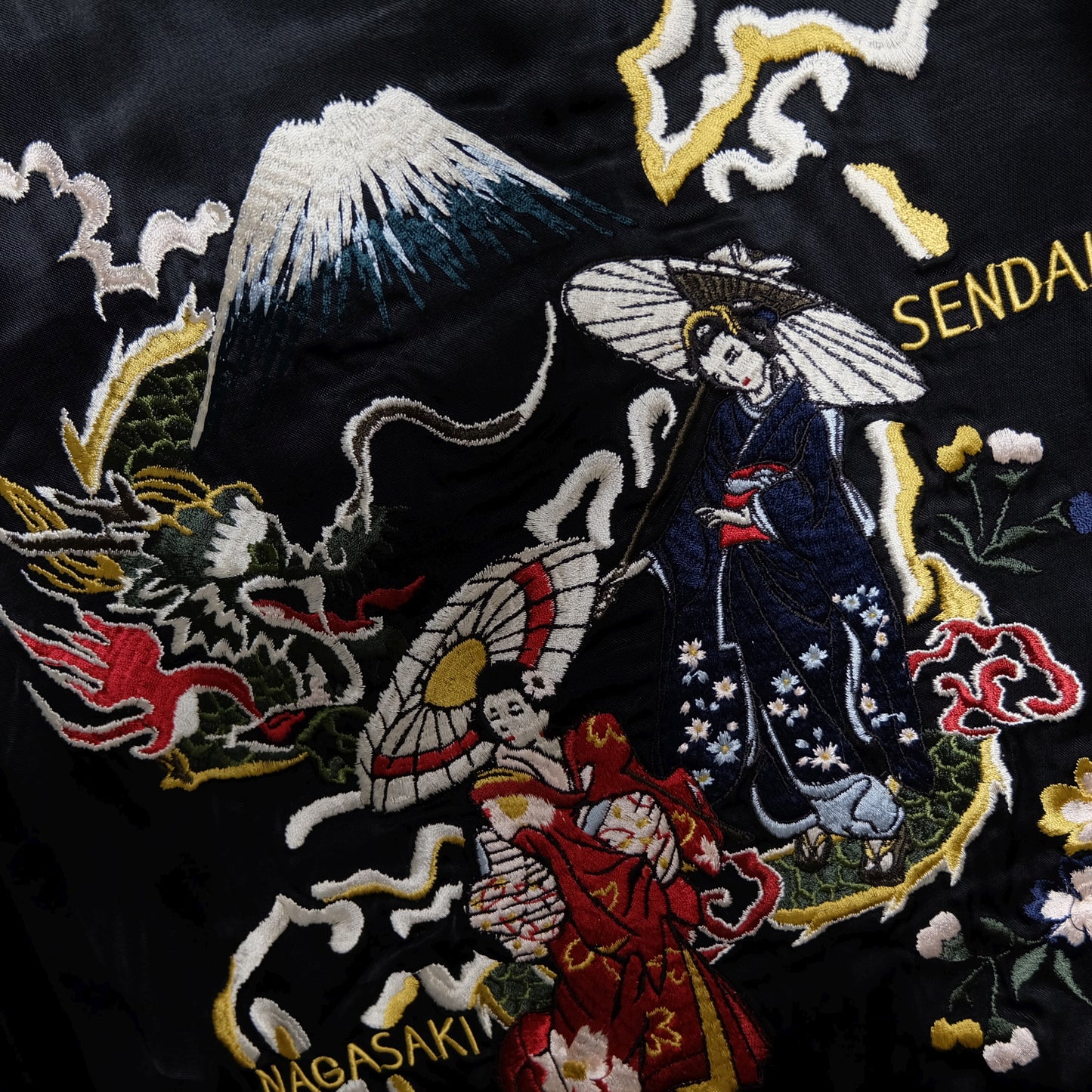 Miyabi Musubi Reversible Sukajan L Japan Map Wisteria Geisha Dragon Embroidered Souvenir Jacket