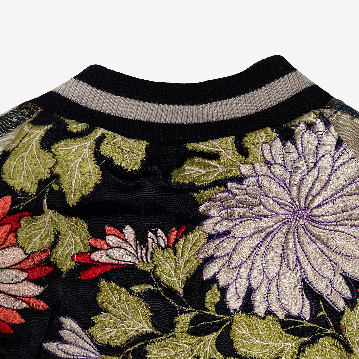 Script Hanatabi Gakudan Butterfly Chrysanthemum Sukajan M Reversible Japanese Souvenir Jacket SSJ-704