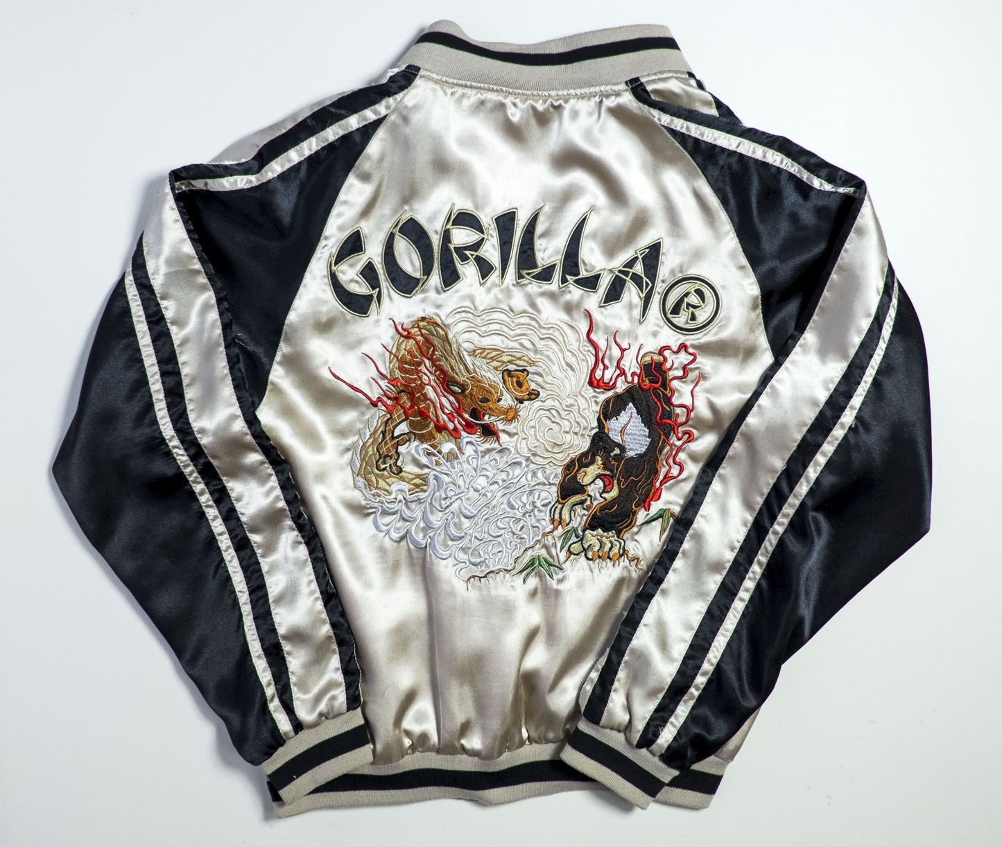 Vintage Japanese Japan GORILLA Dragon Ryu x Tiger Tattoo Art Design Embroidered Yokosuka Jumper Bomber Sukajan Souvenir Jacket