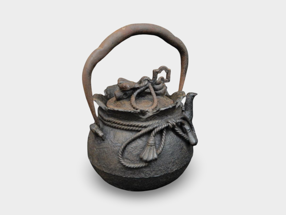 Showa Era Japanese Cast Iron Tetsubin Treasure Bag Form Retro Tea Kettle Vintage Ironware