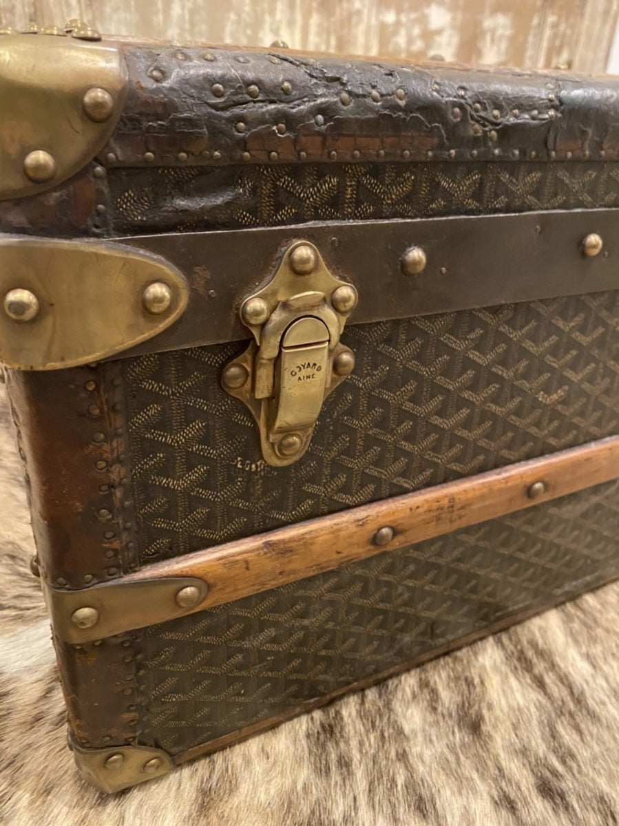 Goyard early 1900s trunk with travel labels, view 10 of 10