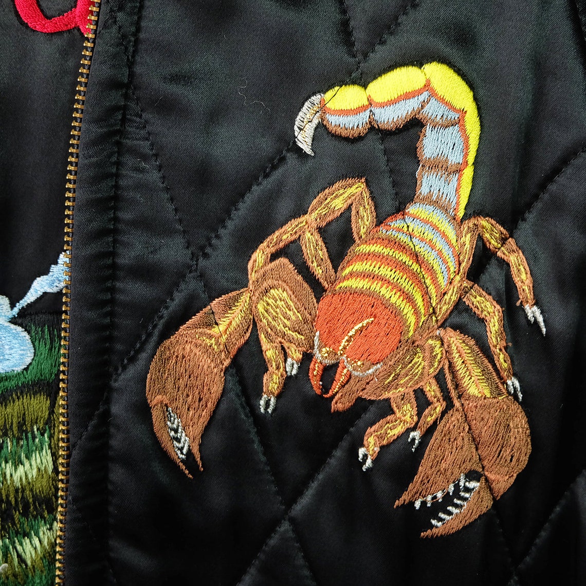 Vintage Japan Dry Bones Black Spider Scorpion Dowluck Hinomaru Maguro Tuna Fish Scorpion Spider Sukajan Souvenir Jacket ( Size: M )