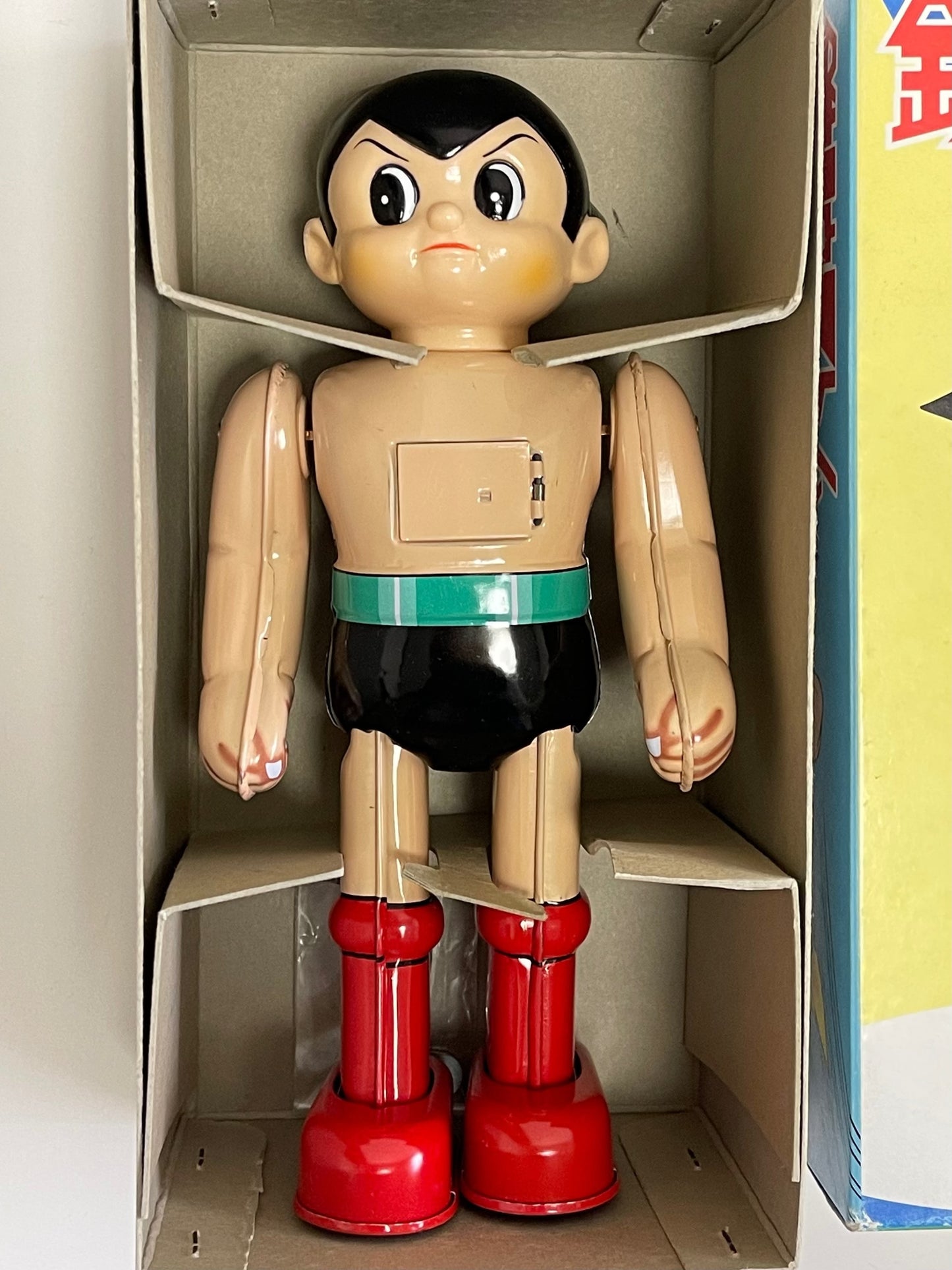 Tezuka Osamu Productions Tetsuwan Atom Flapping Door Action Mechanical Tin Toy, Astro Boy, Deadstock