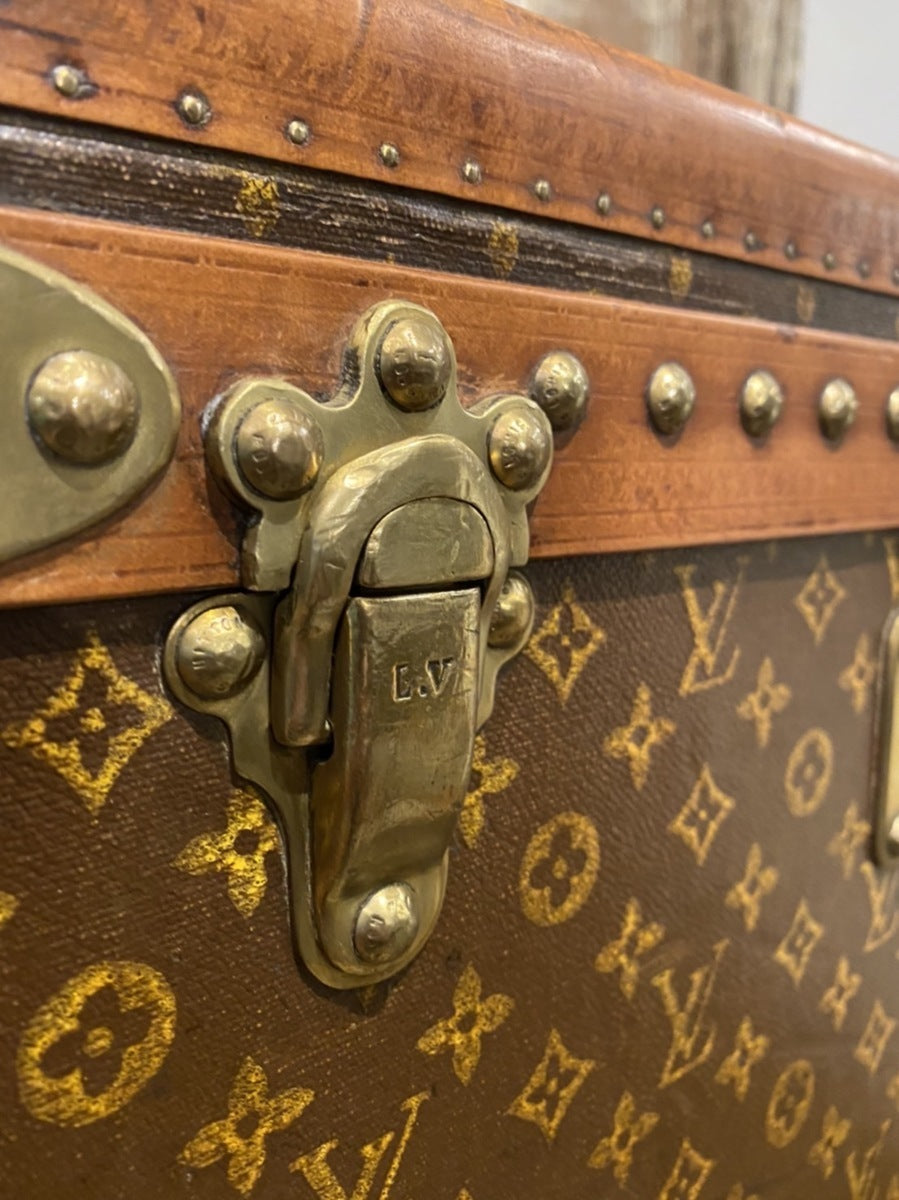 Louis Vuitton 1930s wardrobe trunk No. 160990, view 9 of 9