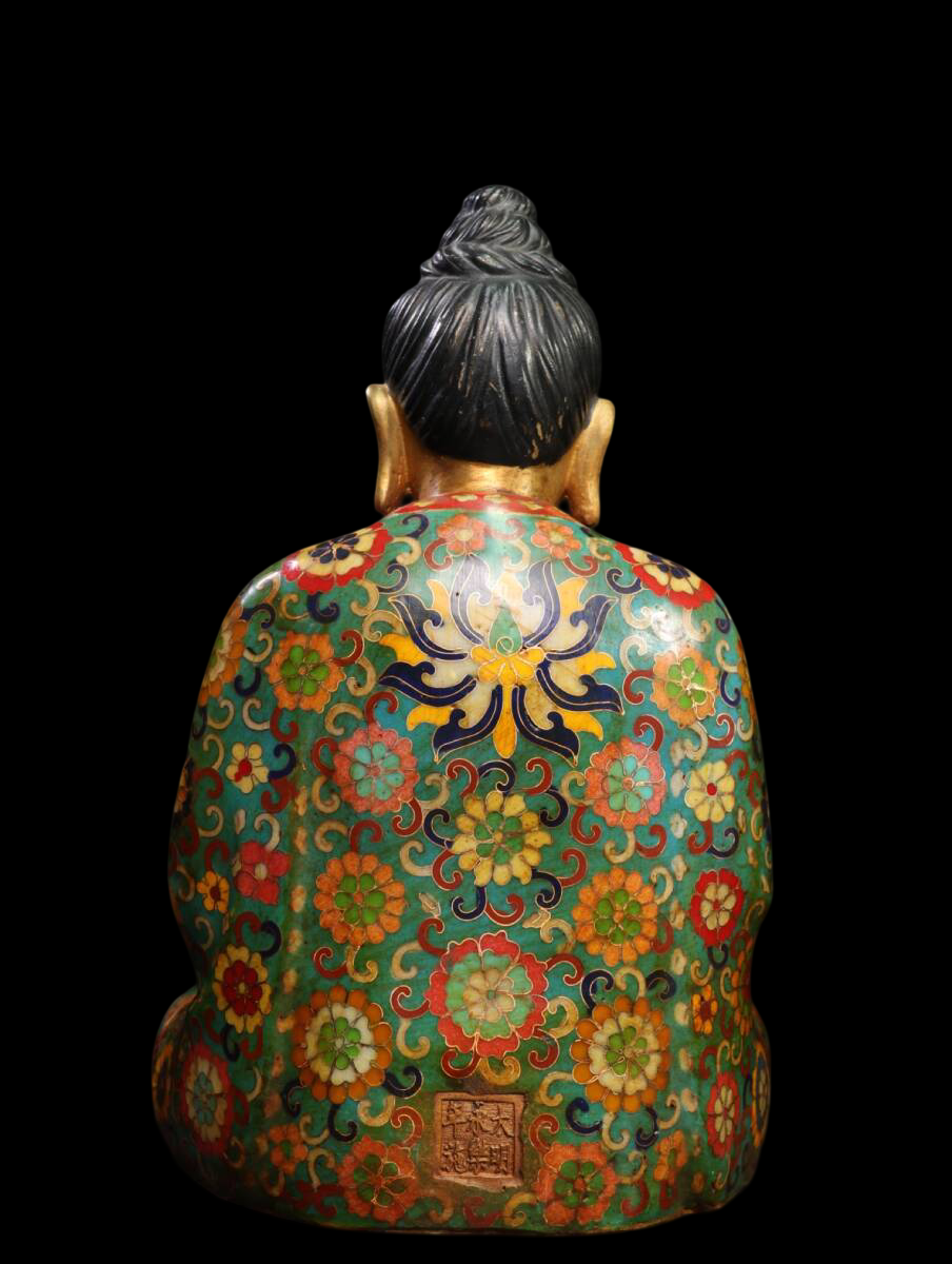 Cloisonné-Enamel Shakyamuni Buddha — Gilt Face, Floral Robe, Qing-Style Jingtai-Lan on Copper, 32 cm Seated Figure (Chinese Origin, Offered from Japan)