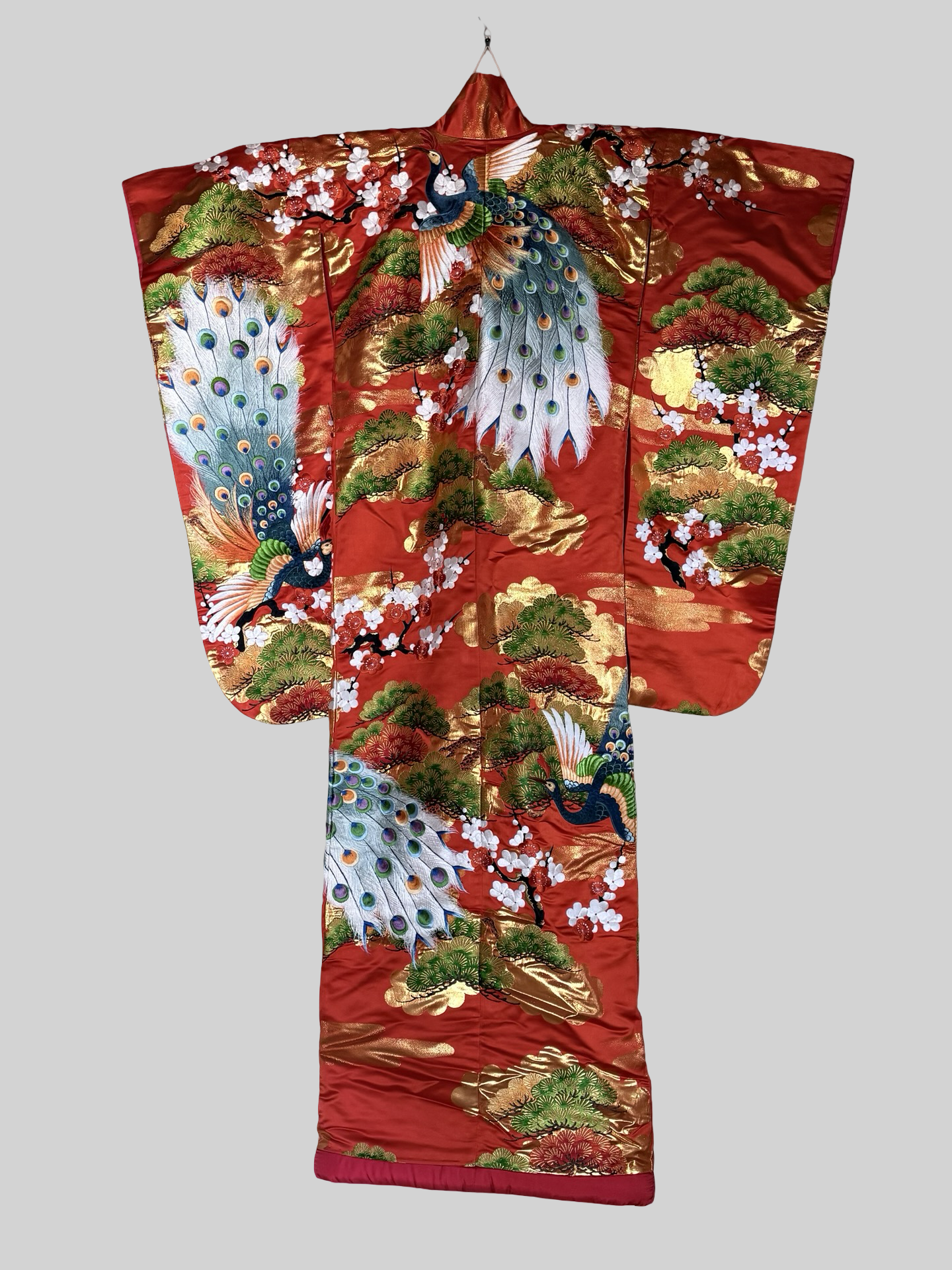 Vintage Uchikake Wedding Kimono Phoenix Silk Embroidered Bridal Robe Japanese Red Gold Brocade Crane Kimono Gown