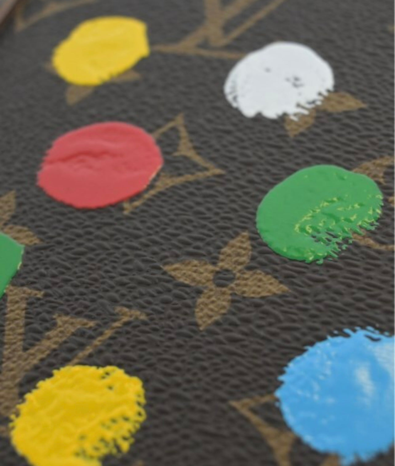 Louis Vuitton × Yayoi Kusama M10119 Painted Pyramid Jewelry Trunk Set · Limited Art Collab · 4-Piece Monogram Hard Case Collection (A Rank)