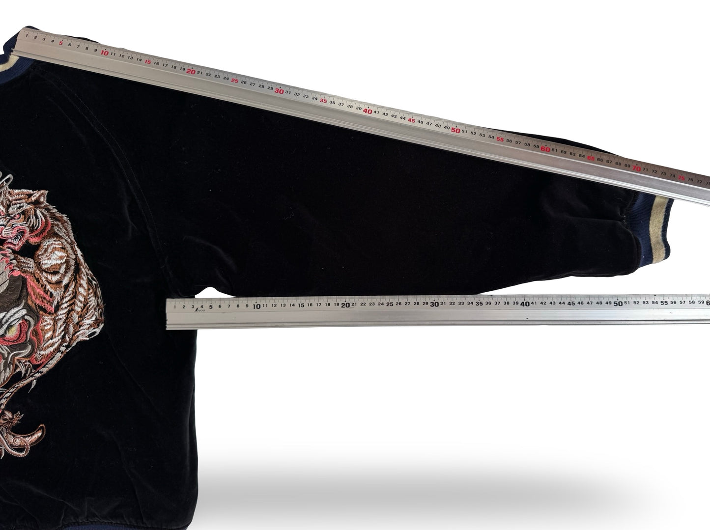 Vintage Velvet Sukajan Jacket — Tiger × Skull Embroidery, Japan Yokosuka Style Velour Souvenir Jacket