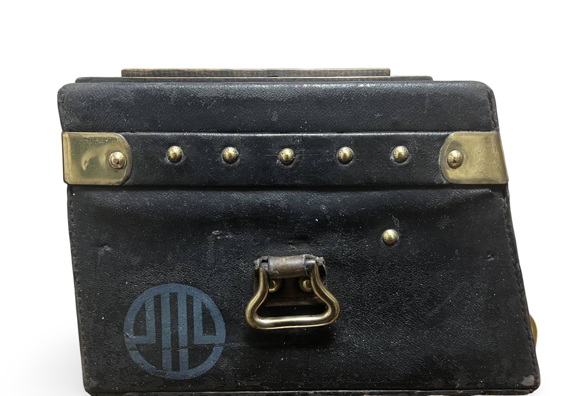 1910s Louis Vuitton Antique Motor Trunk · Black Canvas Brass Hardware · Early Automotive Bespoke Luggage · Museum-Grade Collector Artifact