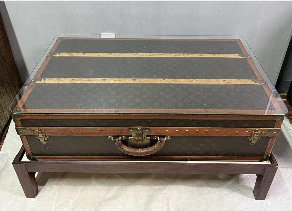 1930s Louis Vuitton Wardrobe Trunk | Antique Monogram Canvas | Pre-War Brass Hardware | Museum-Grade Interior | Rare Collector Piece