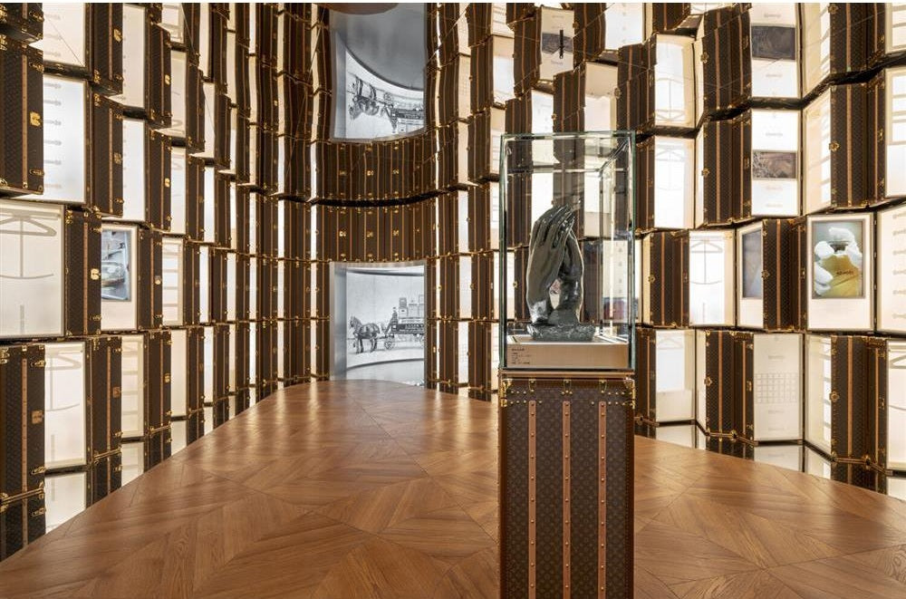 1930s Louis Vuitton Wardrobe Trunk | Antique Monogram Canvas | Pre-War Brass Hardware | Museum-Grade Interior | Rare Collector Piece