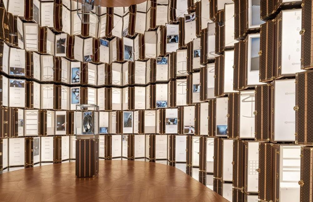 1930s Louis Vuitton Wardrobe Trunk | Antique Monogram Canvas | Pre-War Brass Hardware | Museum-Grade Interior | Rare Collector Piece