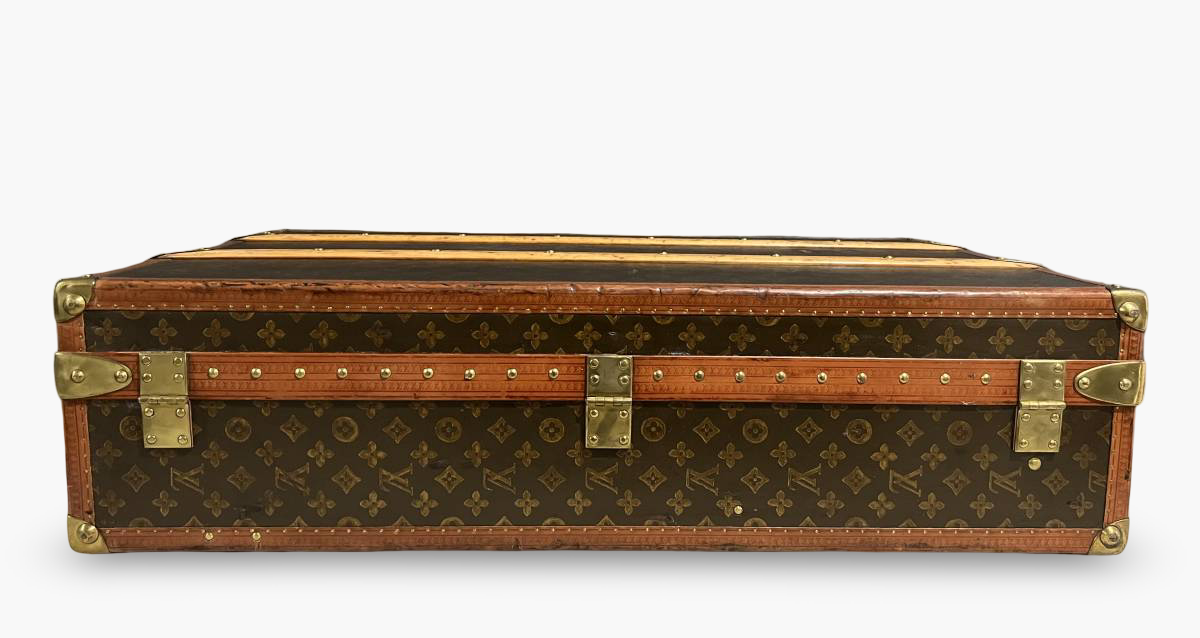 1930s Louis Vuitton Wardrobe Trunk | Antique Monogram Canvas | Pre-War Brass Hardware | Museum-Grade Interior | Rare Collector Piece