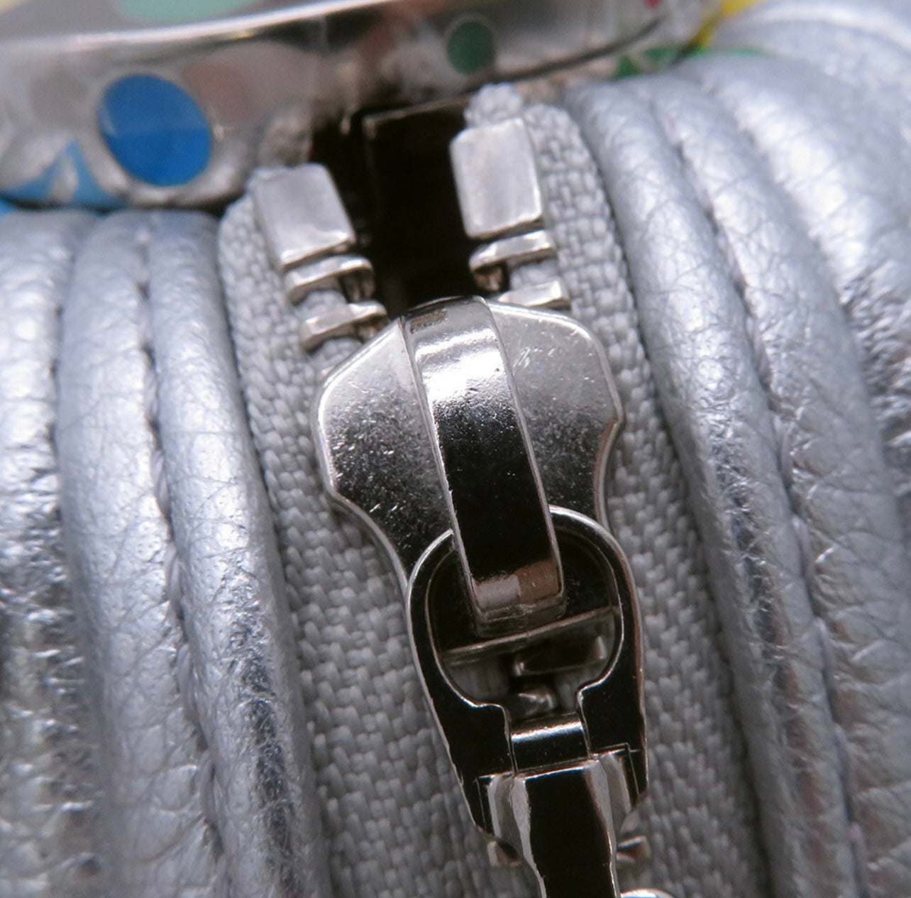 Louis Vuitton × Yayoi Kusama Pumpkin Bag Silver Multicolor M21761 | Rare LV × YK Collector Shoulder Bag Unused Condition