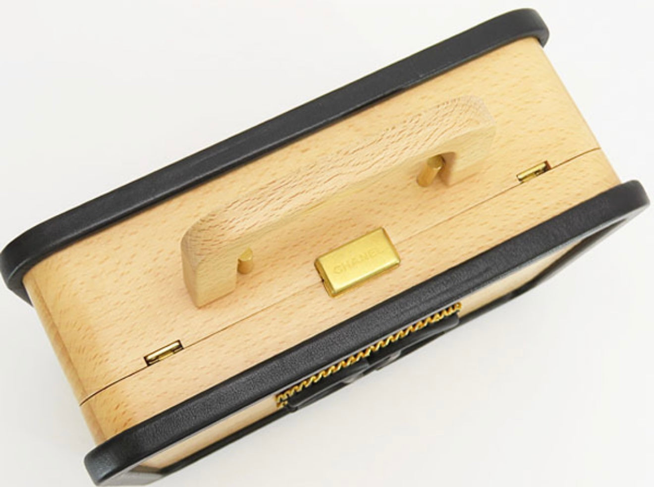 CHANEL Coco Mark Beachwood Large Vanity Case – Rare Wood × Leather 2-Way Vanity Bag with Chain Strap (SA/S Rank)