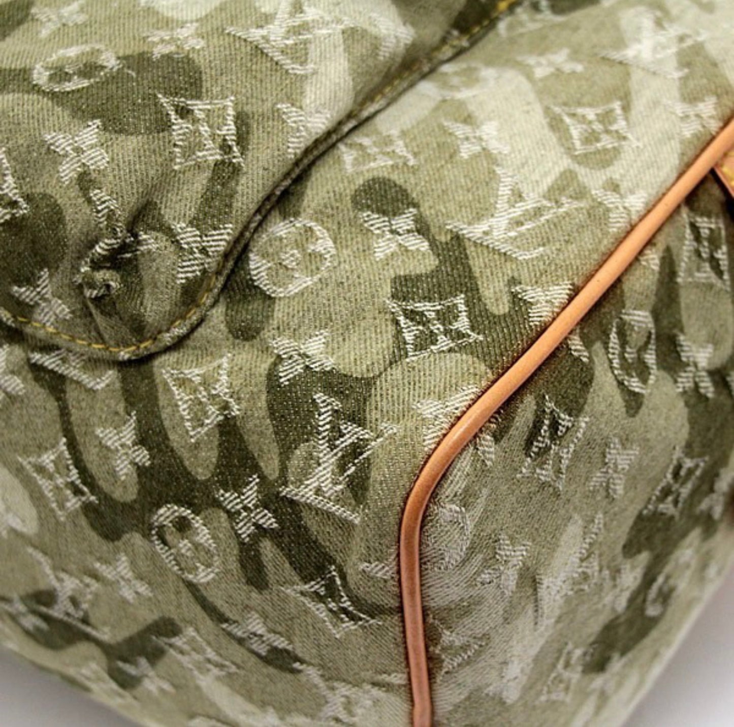 Louis Vuitton × Takashi Murakami Monogramouflage Mini Boston Bag 2008 Marc Jacobs M95771 | Limited Edition LV Camo Speedy Style Handbag
