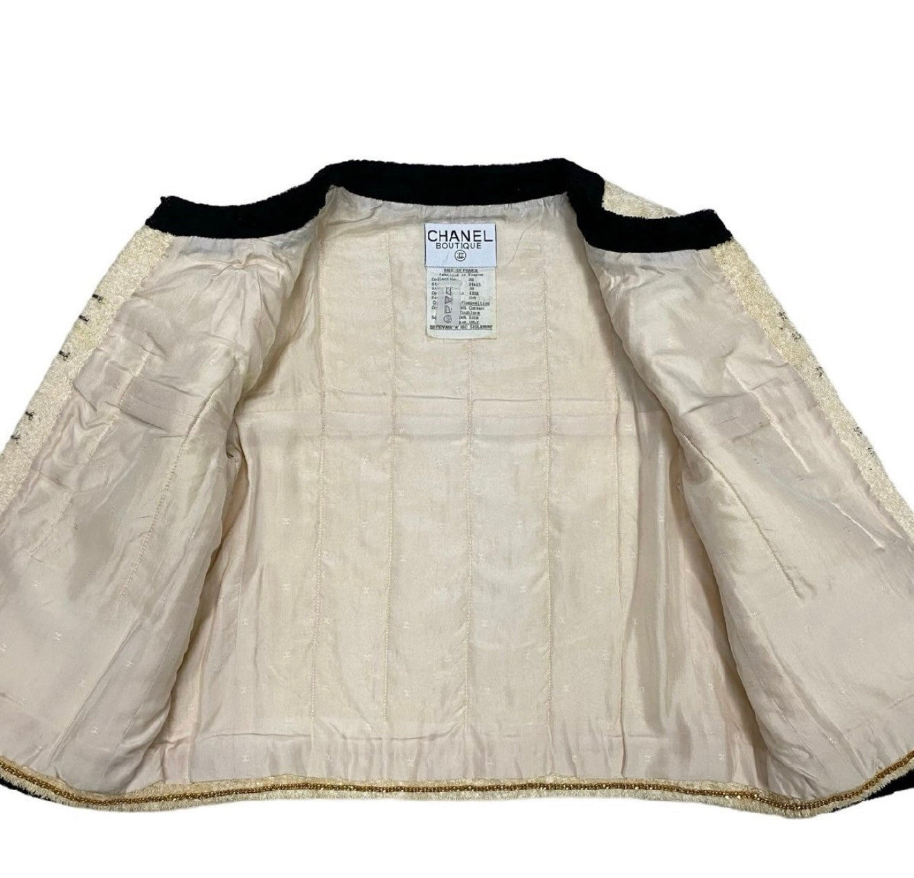 Museum Quality CHANEL Coco Mark Collarless Tweed Jacket – Beige × Black Silk Lined Classic | Size 38 | Rare Vintage Collector’s Piece