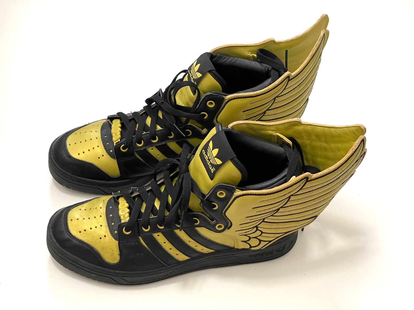 Collectible Adidas Jeremy Scott Wings Sneakers Shoes ( Size : US 9.5 J Japonista Collectible Adidas Jeremy Scott Wings Sneakers Shoes ( Size : US 9.5 J Japonista