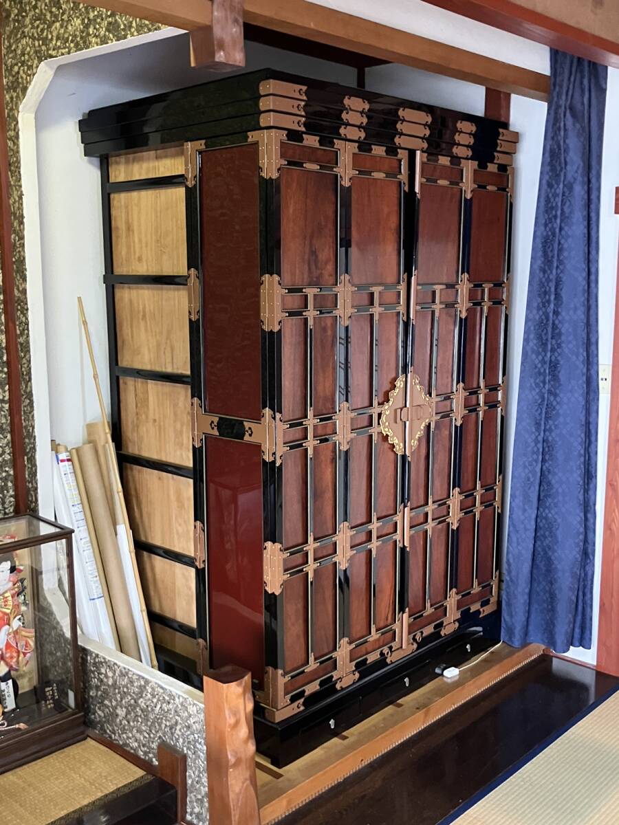 Monumental Three-Way-Opening Gold Butsudan — Grand Guden-Style Architectural Sanctum with Makie-Style Black Lacquer & Gilded Interior (Approx. 208 cm H / 132 cm W) — Temple / Estate Installation Class