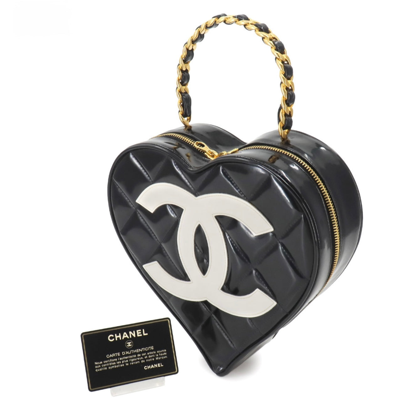 CHANEL Vintage Matelassé Heart Vanity Bag – Black × White Enamel with Gold Hardware – Iconic CC Logo, Rare Collectible 90261096