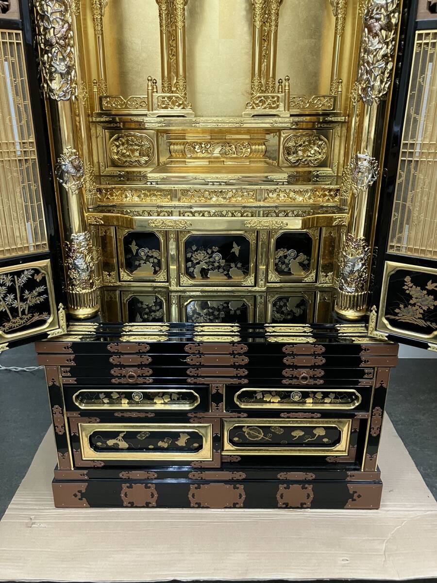 Otani-ha Guden-Style Gold Butsudan Altar Cabinet — Large-Format Domestic Shrine Architecture (109h x 104w x 47d cm) — Estate / Temple Annex Scale