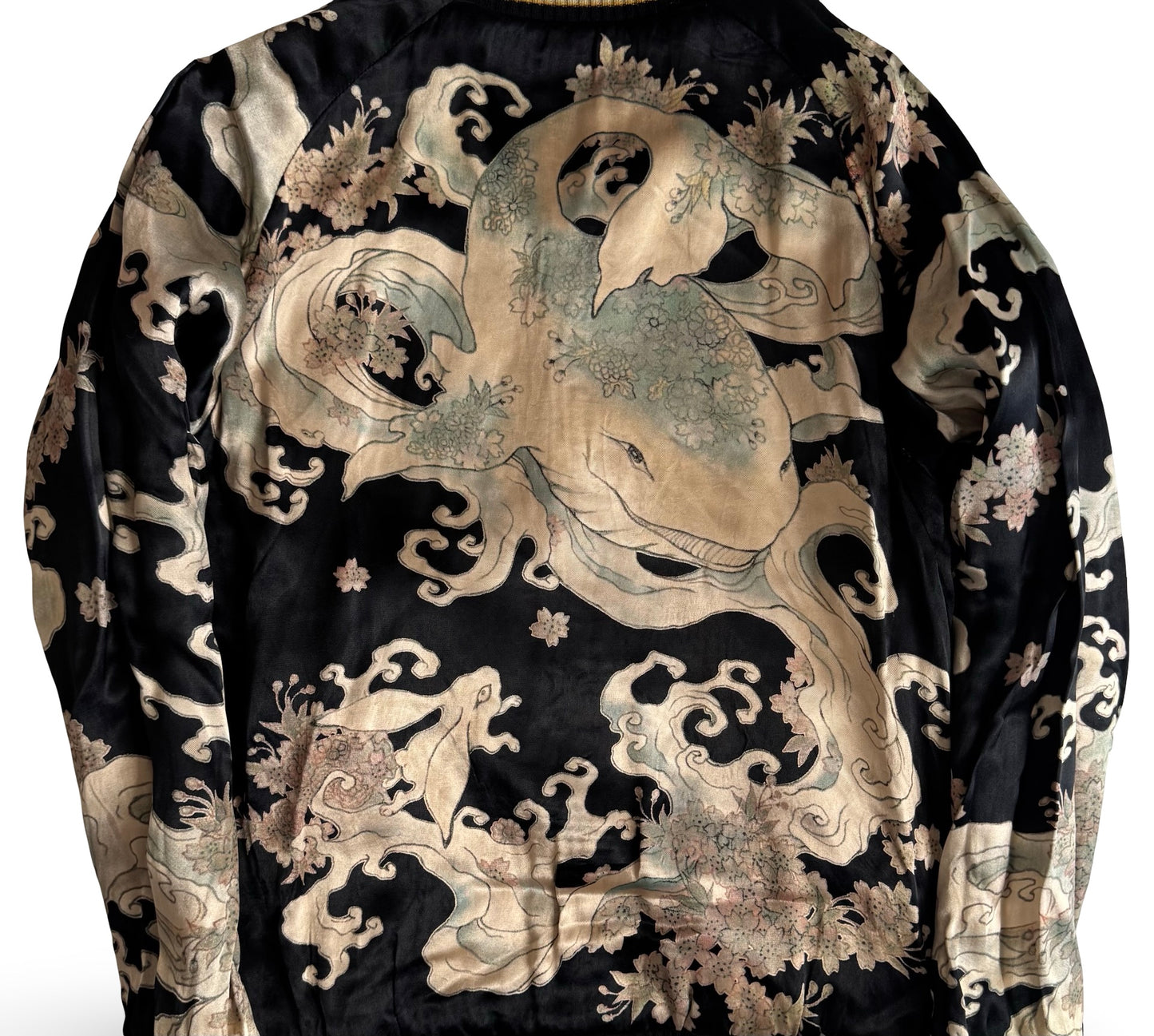 Chikiriya Reversible Velvet Ukiyo-e Sukajan — Wagara Frog & Lotus × Ukiyo-e Whale Wave Art | Kyoto Traditional Embroidery Jacket