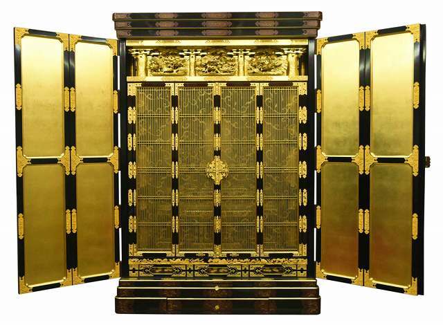 Monumental Otani-ha Guden-Style Gold Butsudan (Jodo Shinshu, Higashi Lineage) — Black Lacquer Exterior, Full Gold Interior — Estate-Scale Architectural Altar Cabinet (Approx. W 124 cm × H 180 cm × D 80 cm)