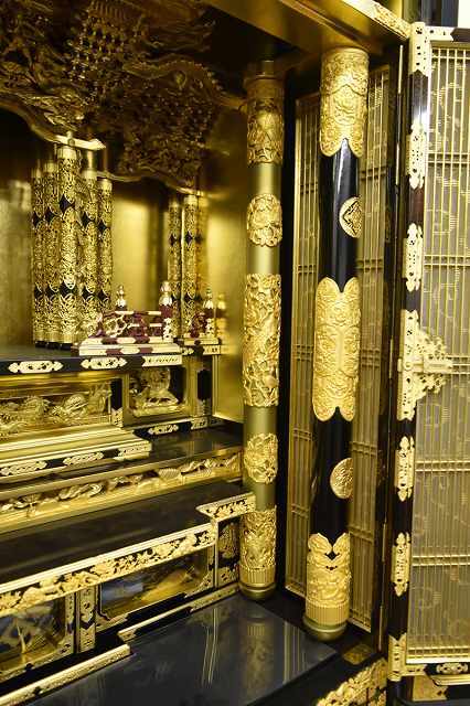 Monumental Otani-ha Guden-Style Gold Butsudan (Jodo Shinshu, Higashi Lineage) — Black Lacquer Exterior, Full Gold Interior — Estate-Scale Architectural Altar Cabinet (Approx. W 124 cm × H 180 cm × D 80 cm)