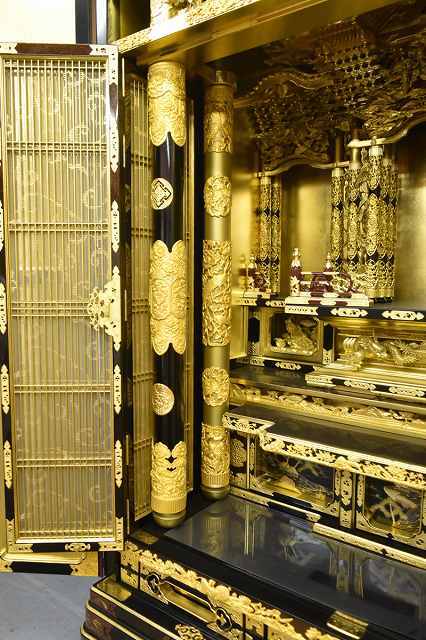 Monumental Otani-ha Guden-Style Gold Butsudan (Jodo Shinshu, Higashi Lineage) — Black Lacquer Exterior, Full Gold Interior — Estate-Scale Architectural Altar Cabinet (Approx. W 124 cm × H 180 cm × D 80 cm)