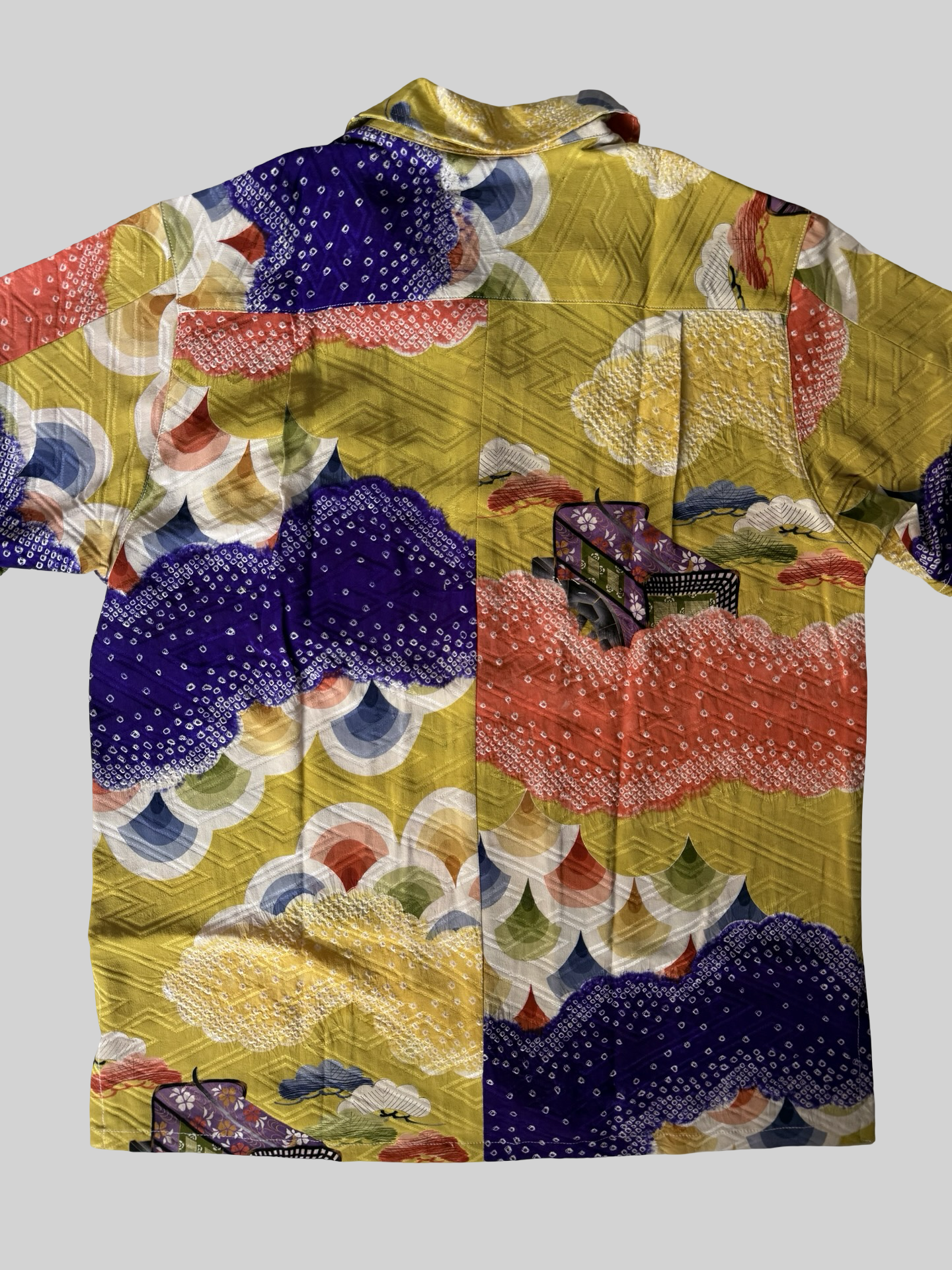 Kimono Remake Silk Aloha Shirt Gosho Guruma Imperial Carriage Shibori Cloud Pattern Handmade Japanese Vintage Textile L