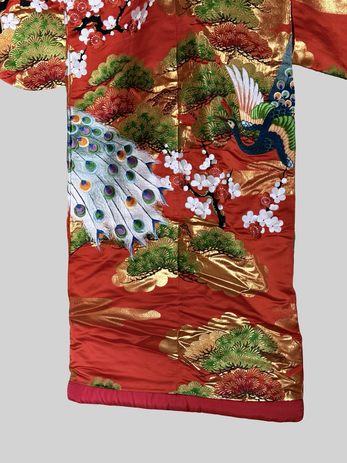 Vintage Uchikake Wedding Kimono Phoenix Silk Embroidered Bridal Robe Japanese Red Gold Brocade Crane Kimono Gown