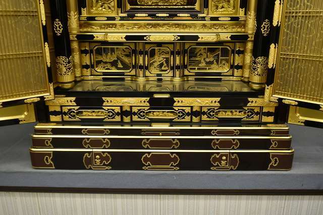 Monumental Otani-ha Guden-Style Gold Butsudan (Jodo Shinshu, Higashi Lineage) — Black Lacquer Exterior, Full Gold Interior — Estate-Scale Architectural Altar Cabinet (122W × 177H × 80D cm)
