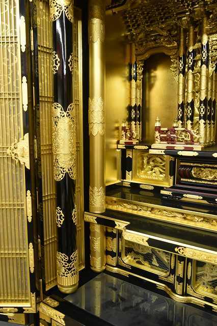 Monumental Otani-ha Guden-Style Gold Butsudan (Jodo Shinshu, Higashi Lineage) — Black Lacquer Exterior, Full Gold Interior — Estate-Scale Architectural Altar Cabinet (122W × 177H × 80D cm)