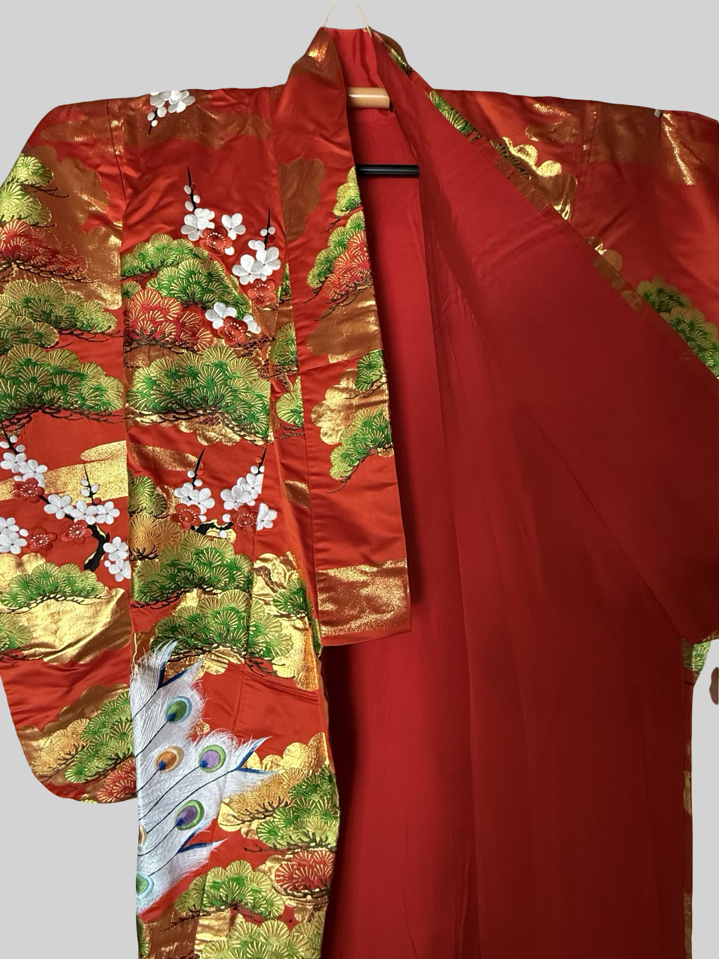Vintage Uchikake Wedding Kimono Phoenix Silk Embroidered Bridal Robe Japanese Red Gold Brocade Crane Kimono Gown