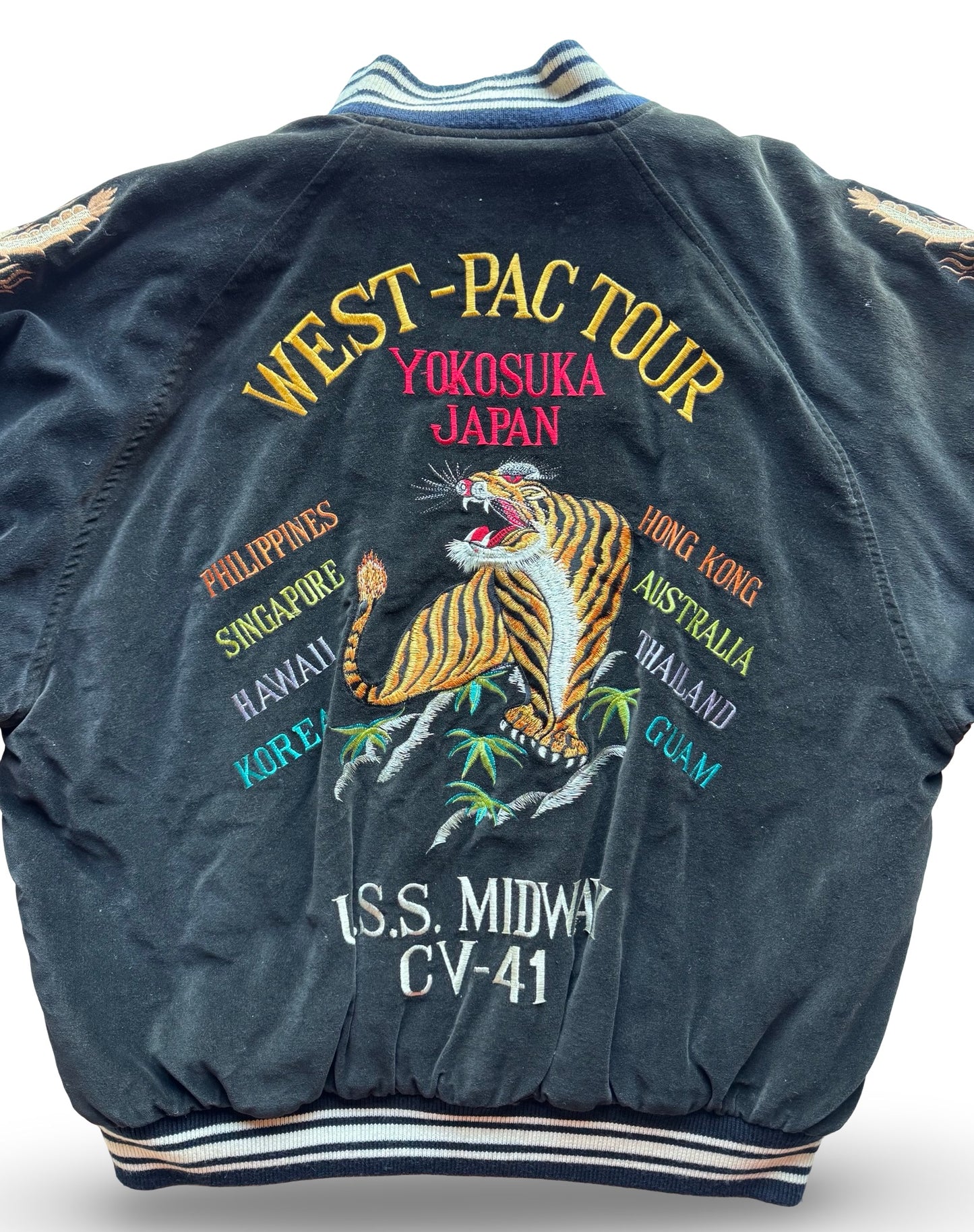 Vintage West-Pac Tour Sukajan Jacket – USS Midway CV-41 Tiger & Dragon Embroidery – Yokosuka Souvenir Sukajan (Velveteen)