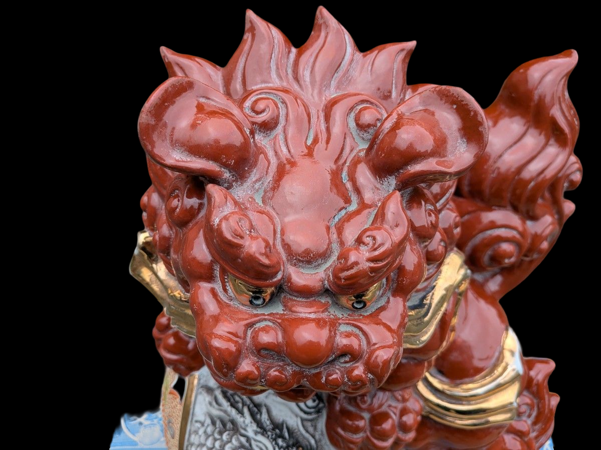 Kutani Ware Shishi Koma Inu Lion Guardian — Outdoor Garden Display with Brocade Jewel | Polychrome Japanese Ceramic (Approx. 36 cm)