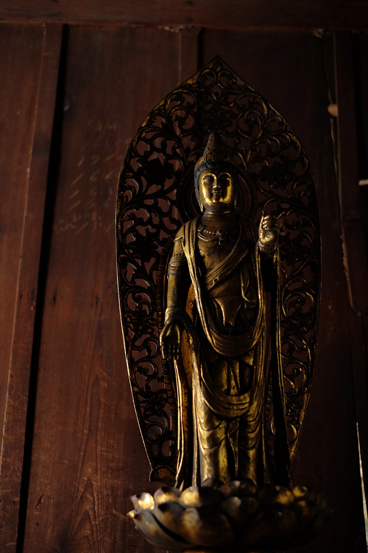 Vintage Japanese Giltwood Kannon Bosatsu Statue | Carved Lotus Pedestal, Openwork Mandorla, Buddhist Altar Sculpture
