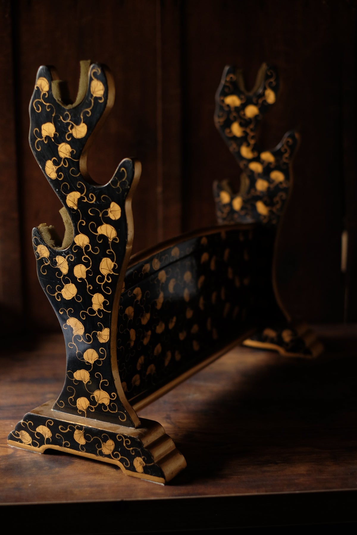 Edo-Period Black Japanese Katana-Kake with Gold Maki-e Lacquer, Samurai Sword Stand Rack