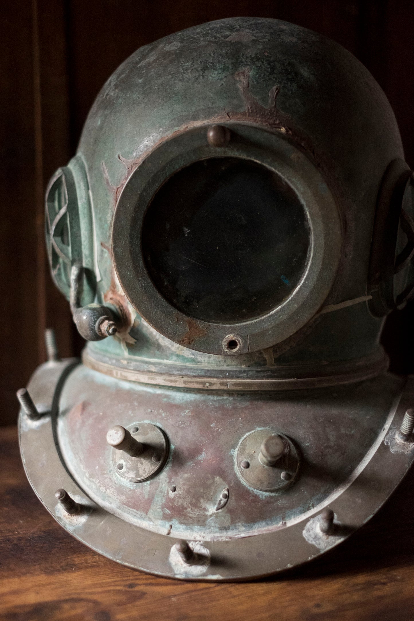 Antique Japanese TOA Diving Helmet Bronze Shōwa Era Commercial Diver Helmet Industrial Maritime Artifact Authentic Patina