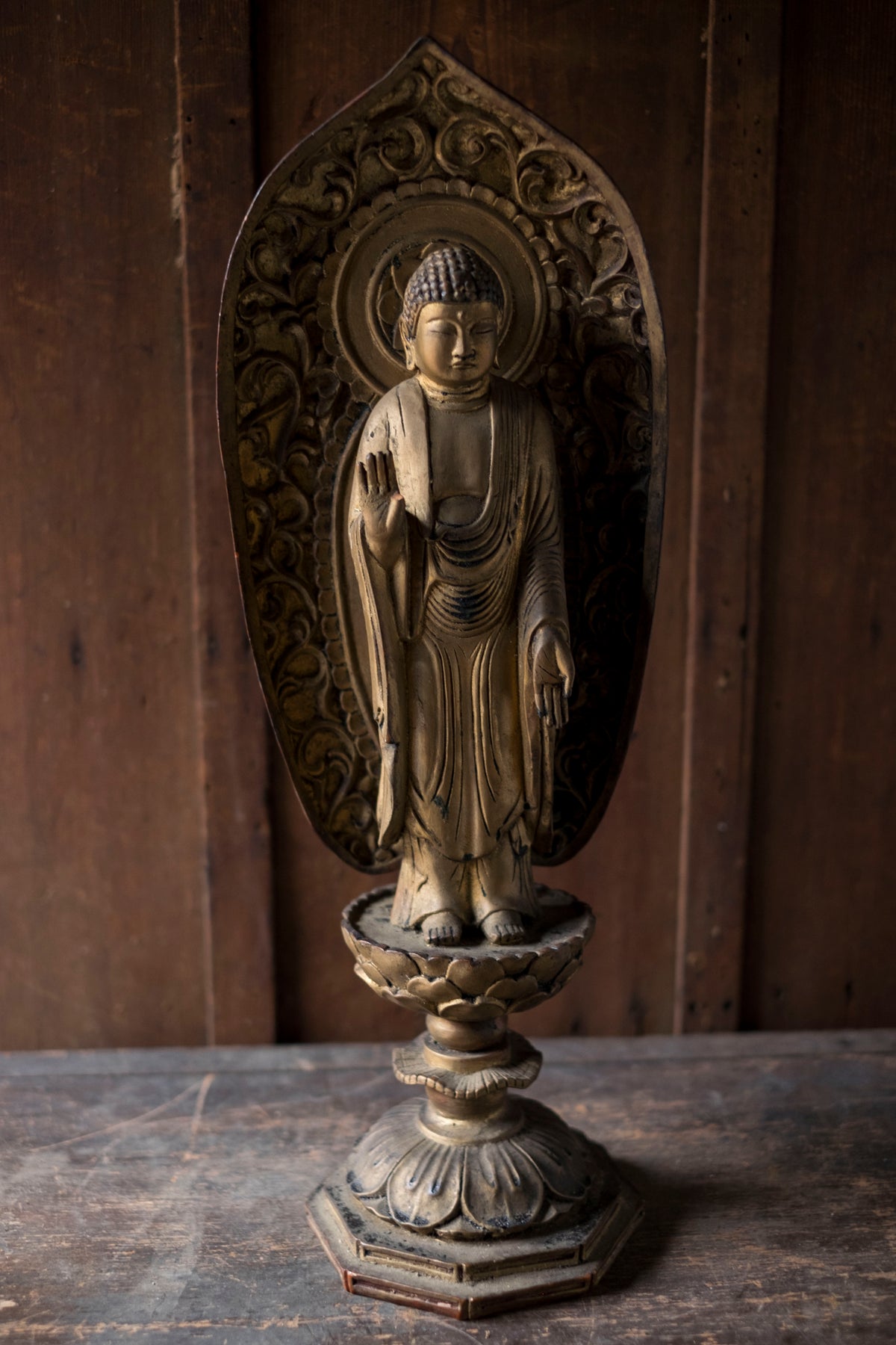 Vintage Japanese Shaka Nyorai Gilt Wood Buddha Statue with Mandorla | 49 cm Shakyamuni Buddhist Sculpture